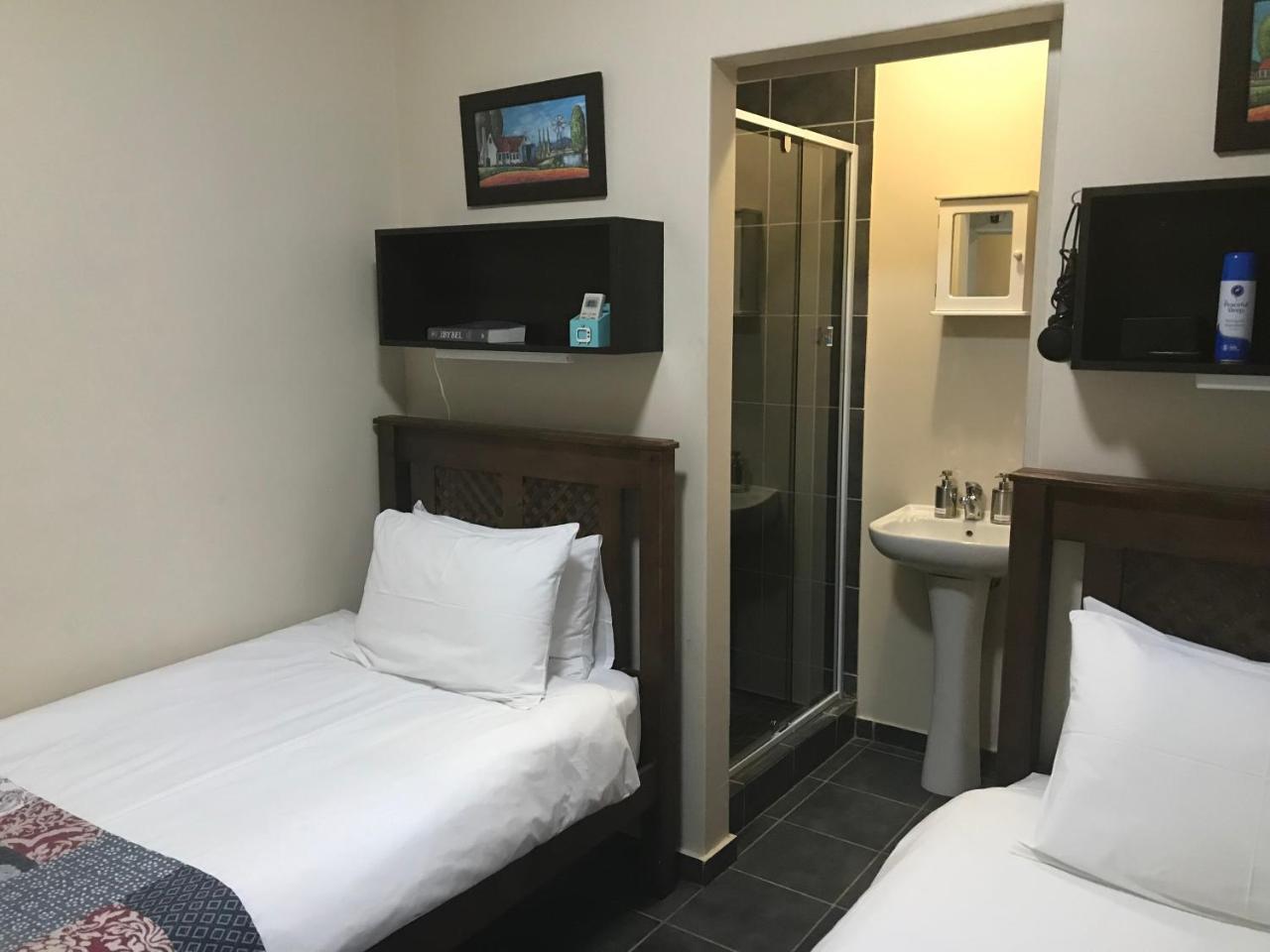 A Little Guesthouse Bloemfontein Dış mekan fotoğraf