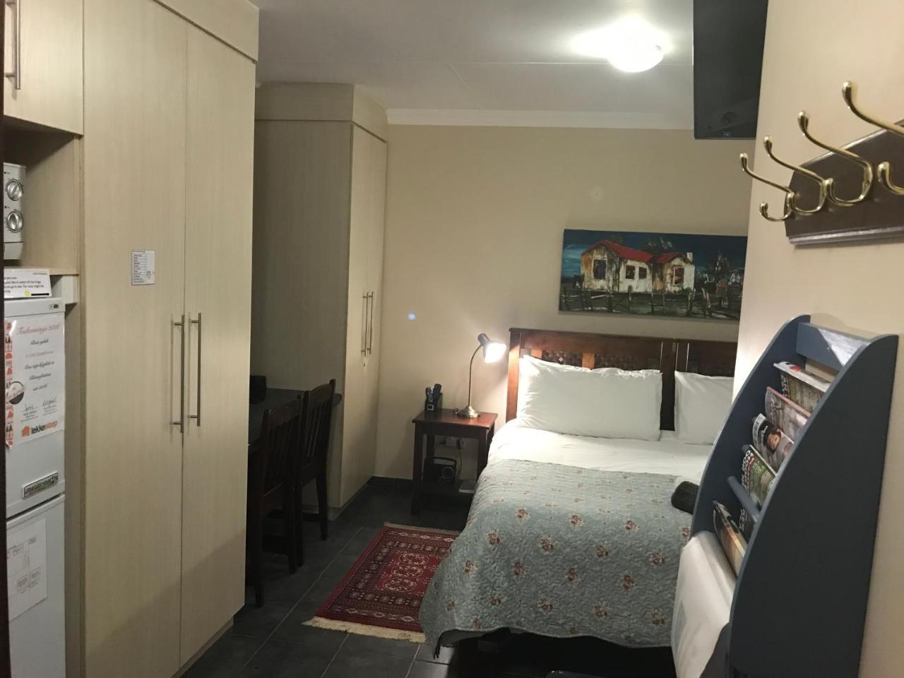 A Little Guesthouse Bloemfontein Dış mekan fotoğraf