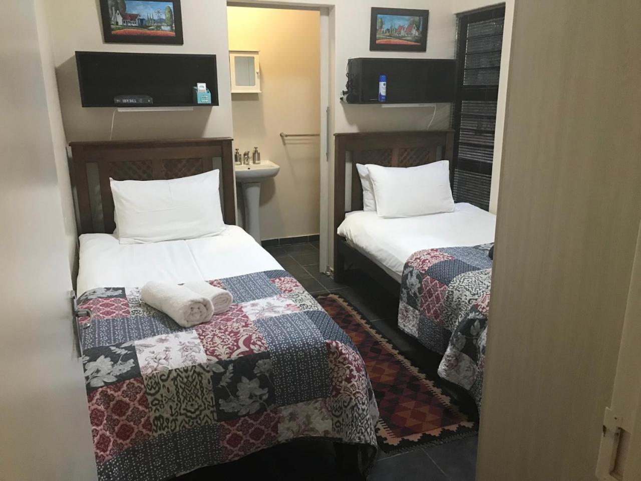 A Little Guesthouse Bloemfontein Dış mekan fotoğraf