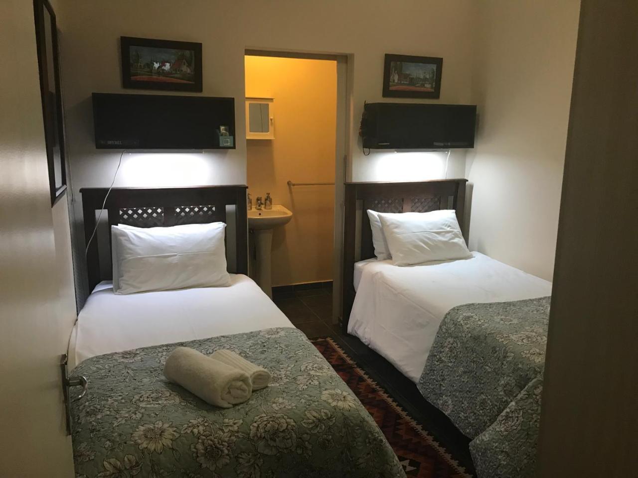 A Little Guesthouse Bloemfontein Dış mekan fotoğraf